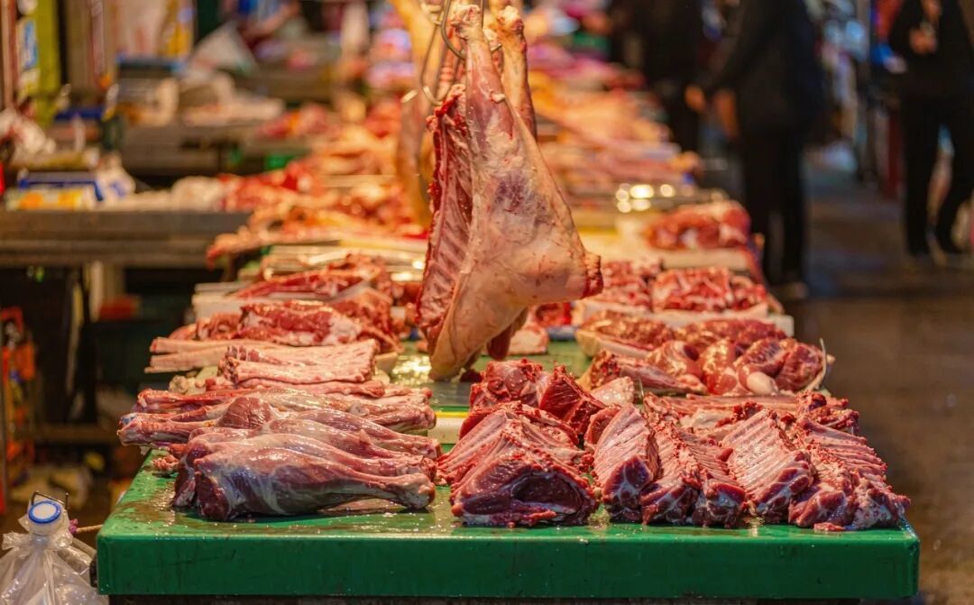 活羊14块、柜台40块、假卷4块6:霜降第一口羊肉前,先算清三笔羊账