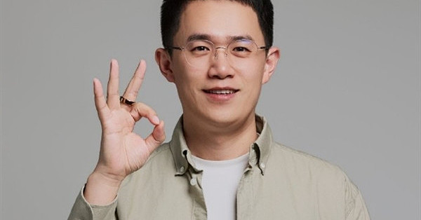 王腾晒ISHO Ring智能戒指上手照！比出OK手势 网友：Are you OK 致敬雷总