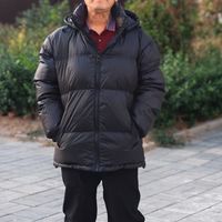 送长辈羽绒服怎么选？VBREX 羽绒服实测，千元羽绒服配置只要399