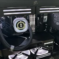 Strata把"12G显存跑千亿模型"做成爆款后，评论区点破了真正的墙：得顶着内存天价买内存条——洋垃圾、新机、订阅三本账一次算完