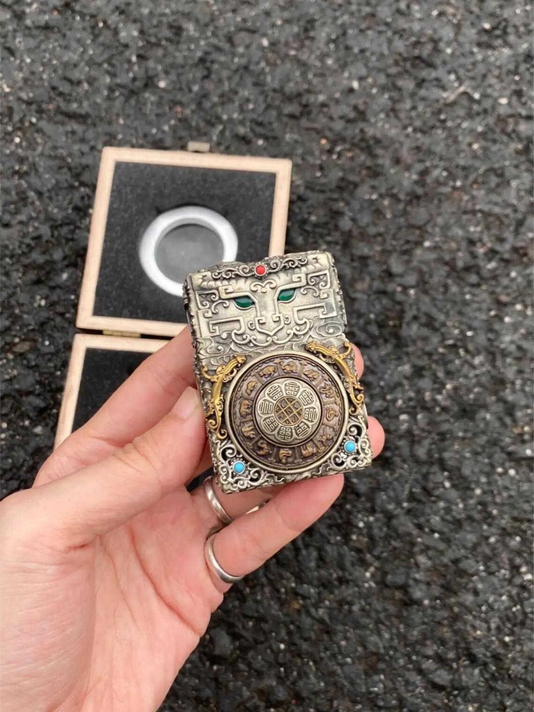 双11刷到你手机的ZIPPO,一半是