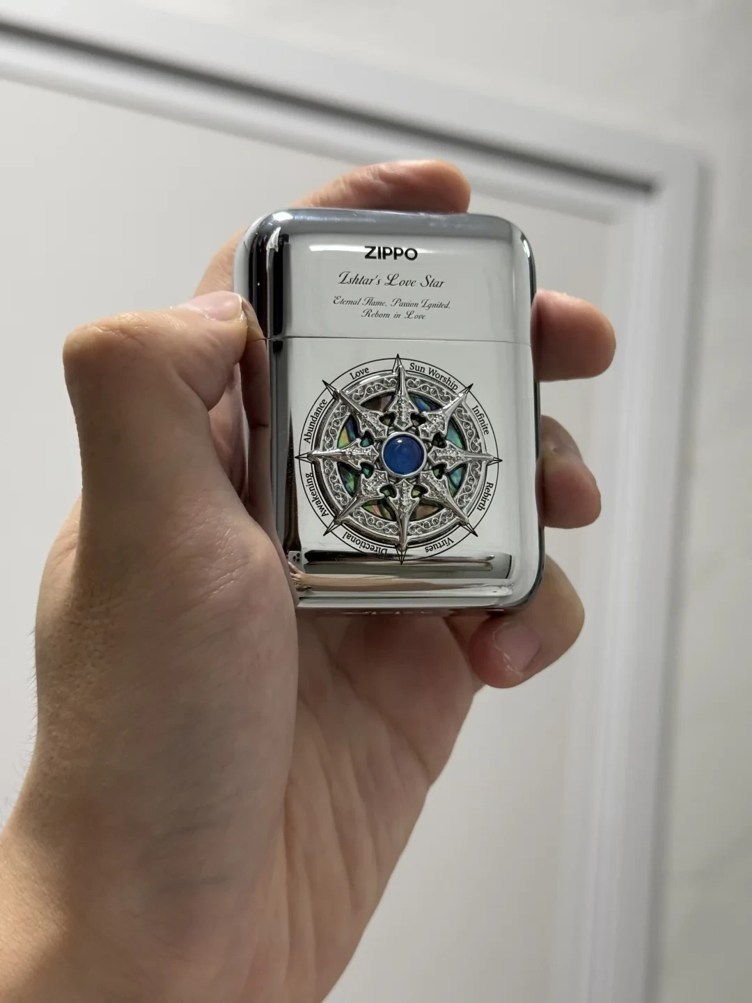 ZIPPO做起了剃须刀，三个
