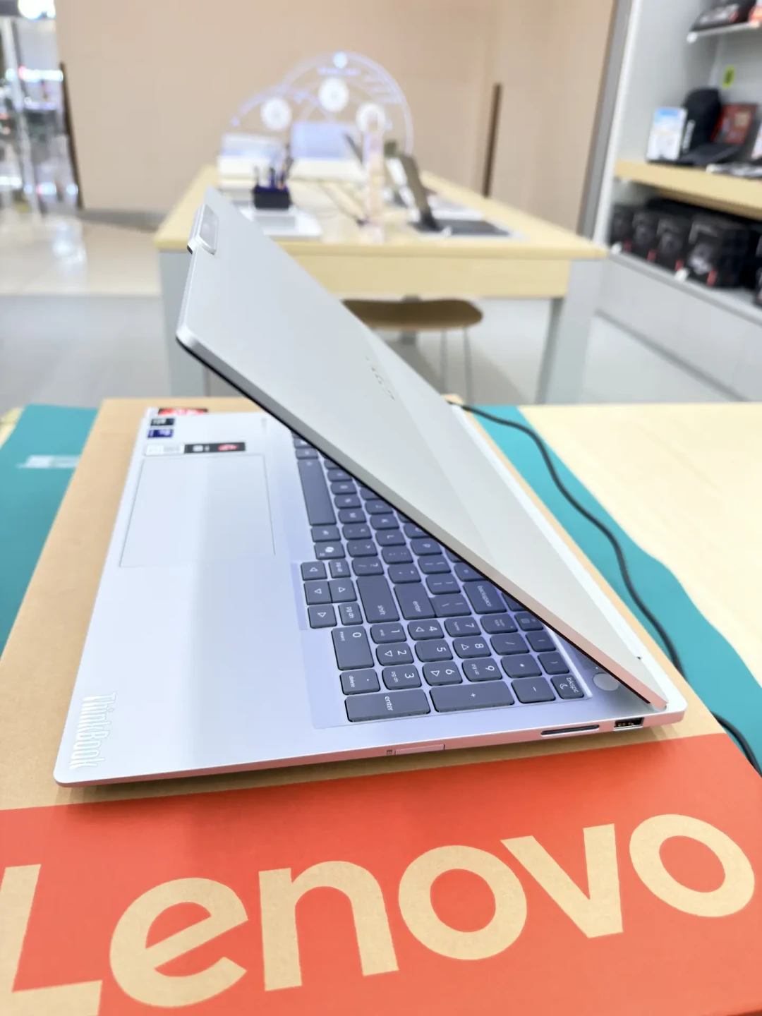 双11蹲ThinkBook越蹲越贵？先分清真涨价和假优惠