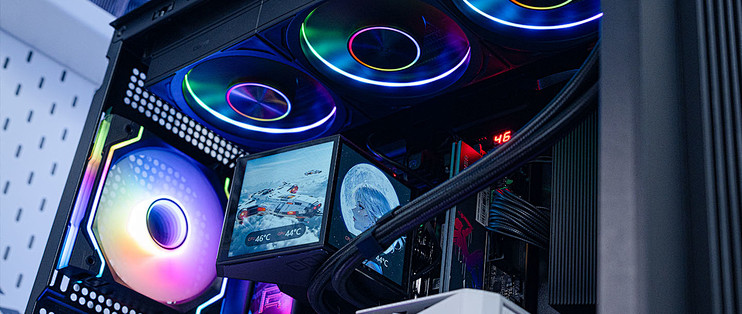 双屏解锁更多玩法，超频3 DX360Pro水冷上机展示