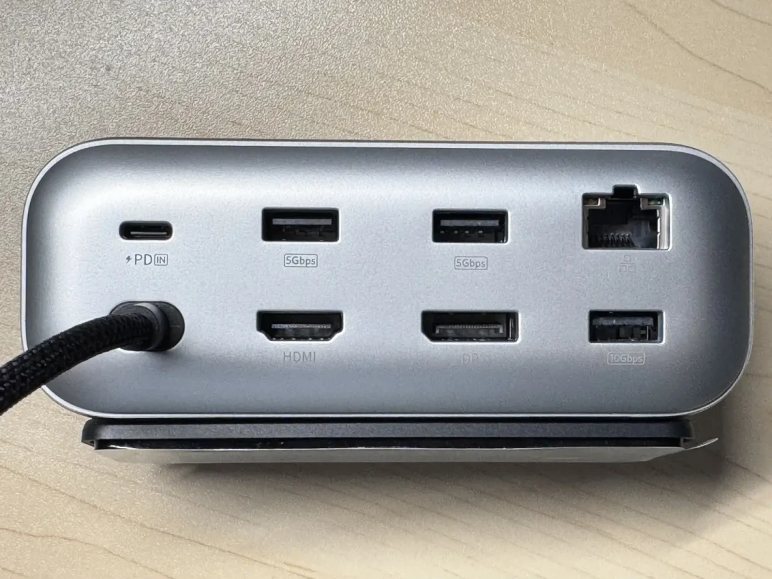 双十一蹲安克桌面拓展坞,先对这四个数:100W只给电脑80W、双4K刷回60Hz、Mac三屏只剩双屏、联名多花100元买了什么