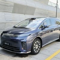 鸿蒙智行享界V8配置公布：全系标配±12°后轮转向，对比问界、智界谁更值得买