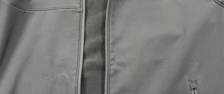 冬季叠穿分层保暖与穿搭平衡