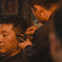 理发店老板一句话，比我读过的好多书都管用