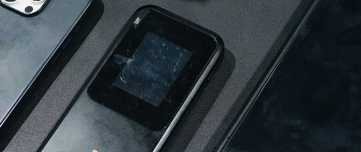 极简主义的数码装备EDC——手机/小尾巴/掌机/移动电源/移动wifi