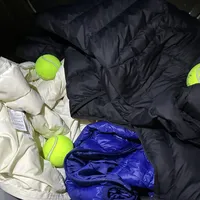 羽绒服在宿舍挂不下又不敢抽？床底塞、行李箱卷，学生们的办法真管用