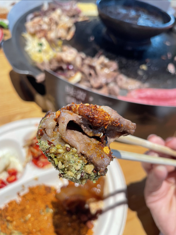 聚会餐饮