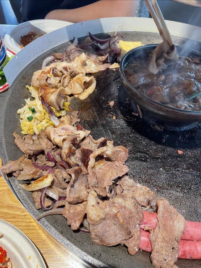 聚会餐饮