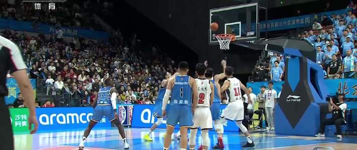北京96-78击败广东迎两连胜：五人上双告别“布朗依赖”，广东新帅还在“以赛代练”