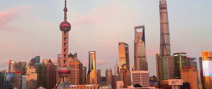 带娃和外婆登高看上海，值不值？3个观景台和免费点排成一笔账