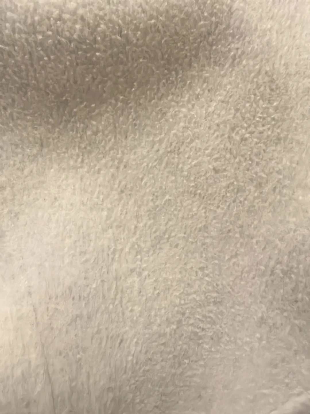 羊毛大衣,干洗还是在家洗?翻车了别急着买还原剂,先看看还救不救得回来