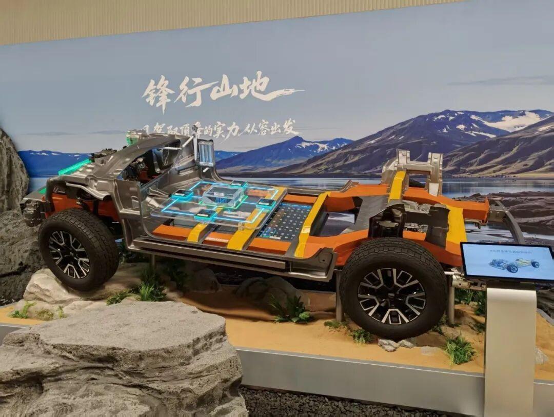 16.98万的战舰700,卖爆的却是20.98万那台,差在哪?