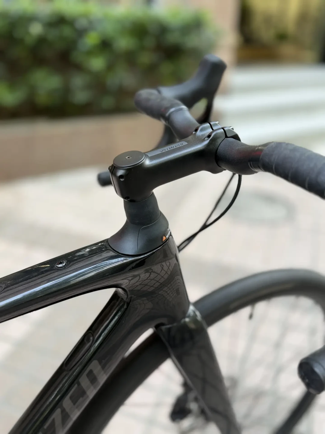 「公路车价格何时真正崩盘」撞上「TCR ADV3现货6898」：双11开闸后的公路车首购对账党，付定金前先把价梯、渠道、残值这三本账对完