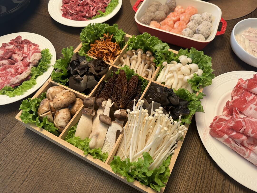 降温涮火锅：8%牛肉也算牛肉丸，肥牛卷“原切”未必是原切