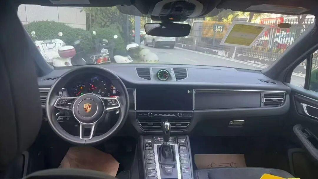 全新Macan要上V8？先别激动：谍照套着Q5的壳，43万绝版和2028款新车怎么选