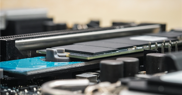 吃相难看！DDR5内存本周再涨15%：供应商竟强行取消老订单
