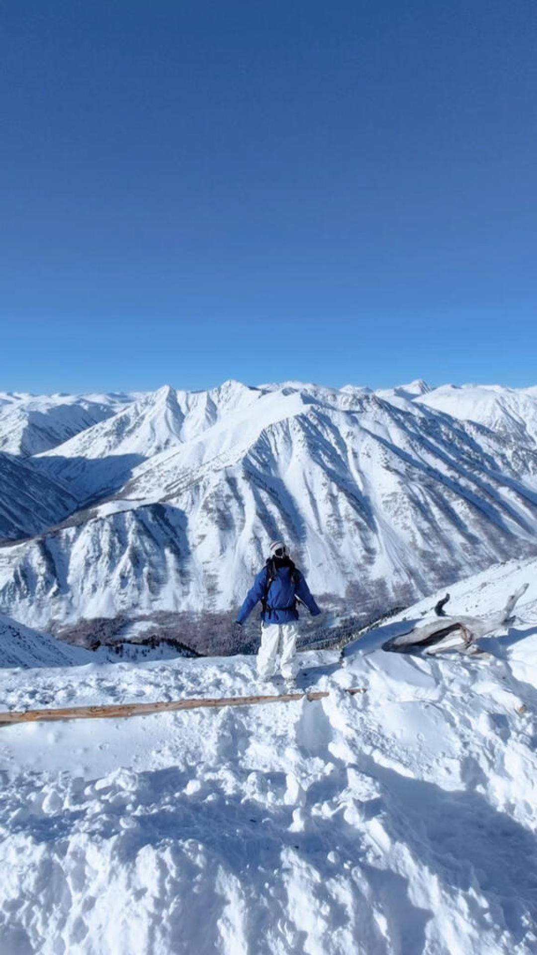 全国最早开板!可可托海已经开滑,阿勒泰雪季120元起,去哪个山?