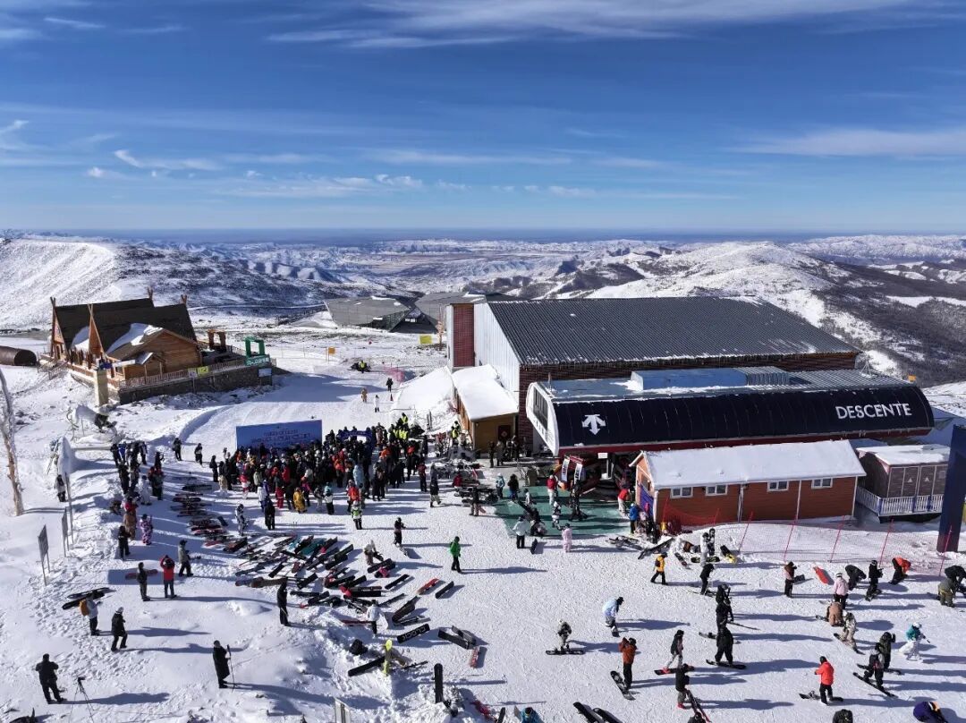 全国最早开板!可可托海已经开滑,阿勒泰雪季120元起,去哪个山?