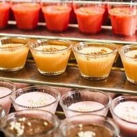 酒店取消行政酒廊，为什么网上会有这么多人破防？