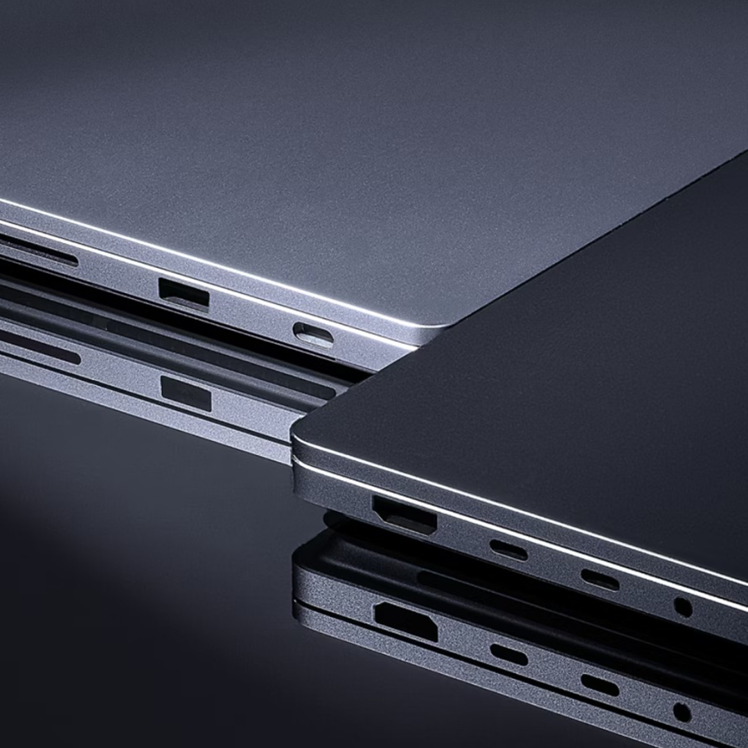 两万二的 Surface 开卖:1200 亿参数只对顶配成立