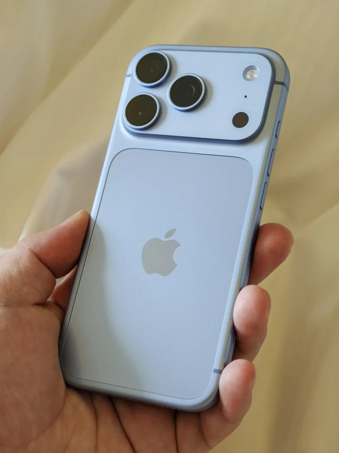 iPhone18 Pro双11怎么买?大家到手价差700,先别瞎冲
