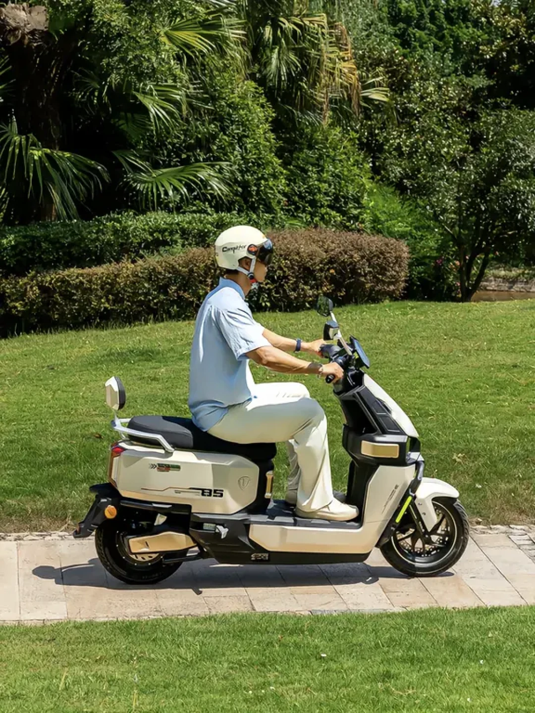 销售说110、屏幕说100、车主说60:台铃苍穹的续航套路