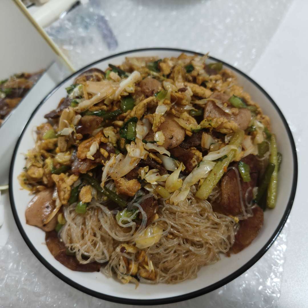 有人恋爱从不空窗?1.1万赞热帖吵明白:上瘾的不是那个人,是被爱的感觉