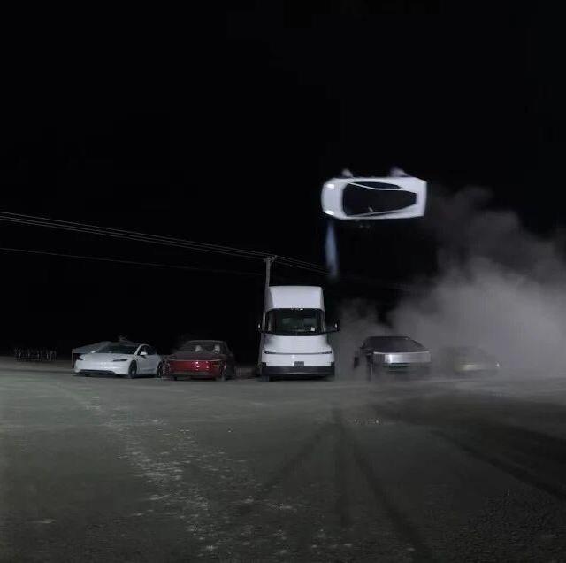 特斯拉SpaceX成立合并评估委员会、Roadster飞车争议持续发酵 | TESLA/特斯拉10.21日报
