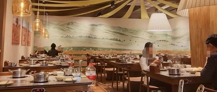 西贝试水开50平“火锅店”：一人一锅，锅底13元/位，人均110元！