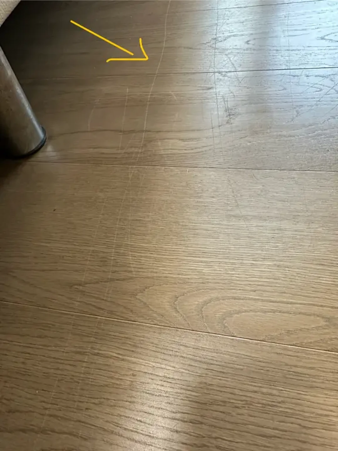 添可客服说实木能用,地板还是刮花了:别急着赖机器