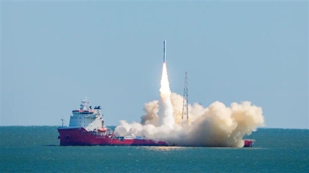我国首次实现陆地指挥海上发射!谷神星一号海射型遥八运载火箭发射成功