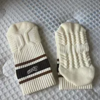 颜值实战双在线！网球女生本命中筒袜🧦