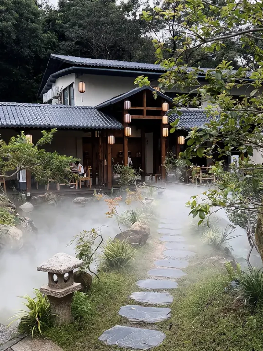 「同家火锅抖音49.9两盘肉、高德64三盘肉」撞上「双11餐饮预售囤到明年6月」：跟榜囤券党下单前，先把价梯、核销、退路这三本账对完