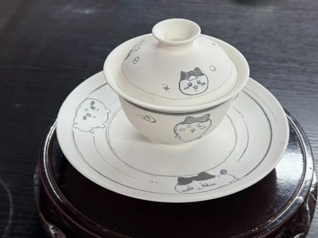 「白瓷盖碗走天下」撞上「十几件的大套才像专业喝茶」:双11首套茶具党,付尾款前先把价梯、落灰率、退路这三本账对完
