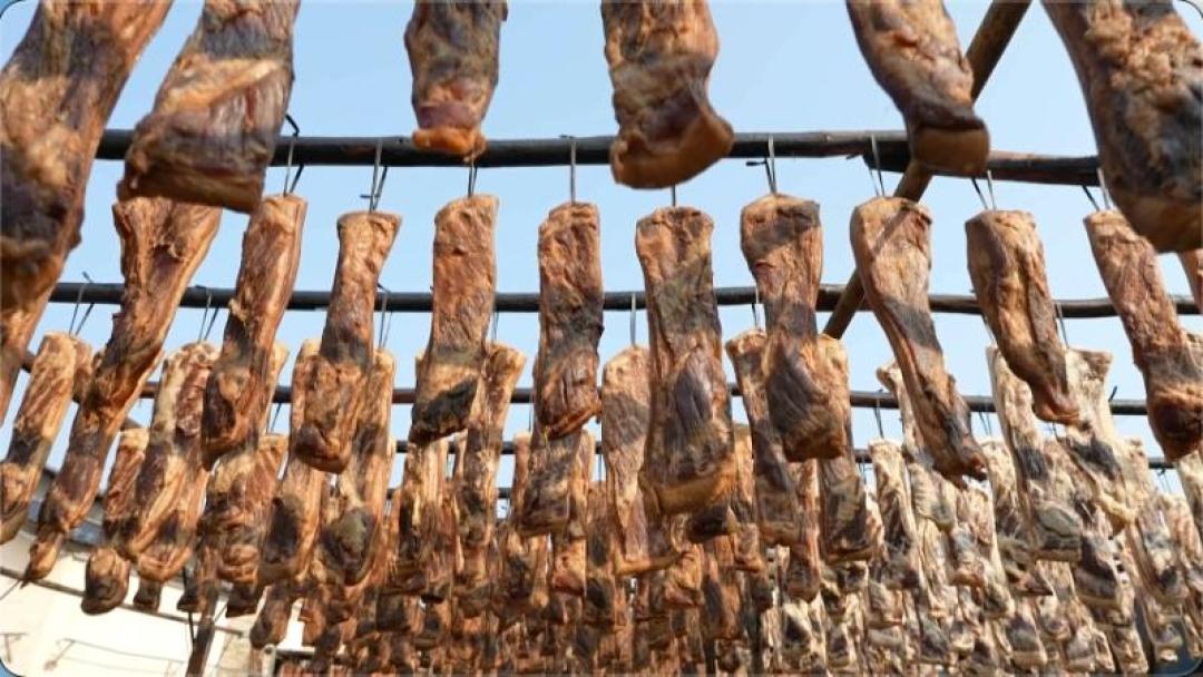 霜降开腌:十几块一斤的“农家腊肉”,先想想10.3元猪价答不答应