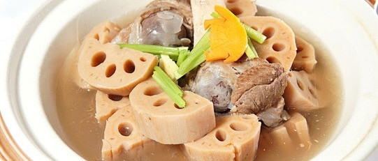 莲藕筒骨汤