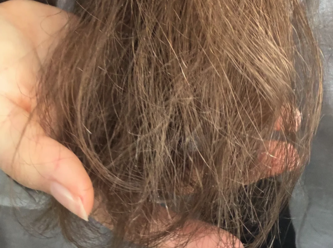 洗完头自然风干更防脱?错了,湿着头发不吹反而更伤