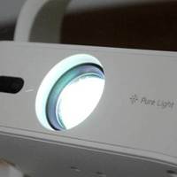 入手投影仪，看完小光盒R1后再做决定