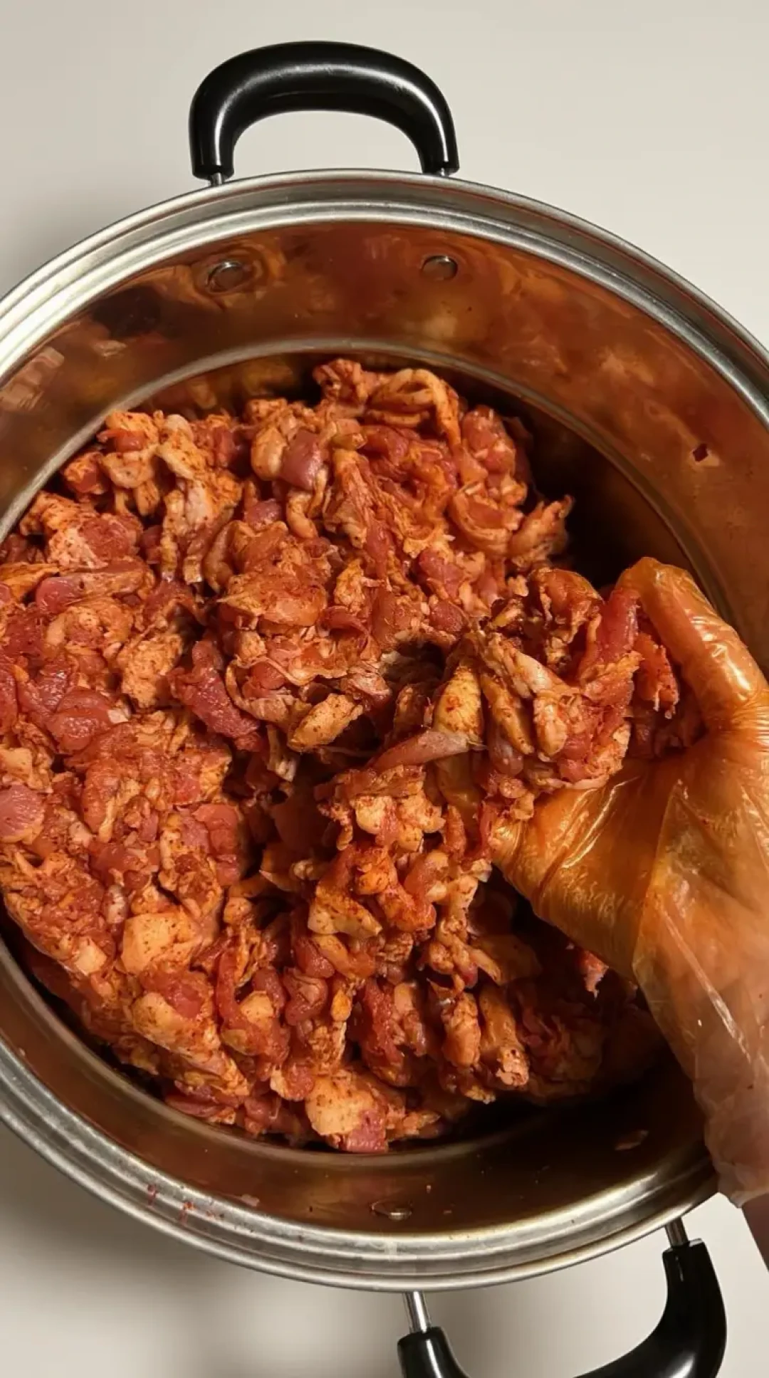 猪价7块9、成品腊肉35块:肉食者霜降开腌前,先算清这三笔腊账