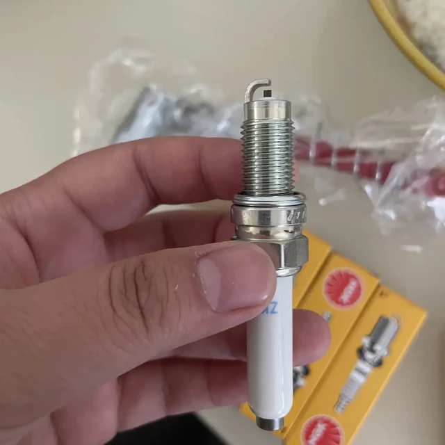 贵的火花塞换完，车反而更费油还顿挫？先别急着骂假货，查一下热值