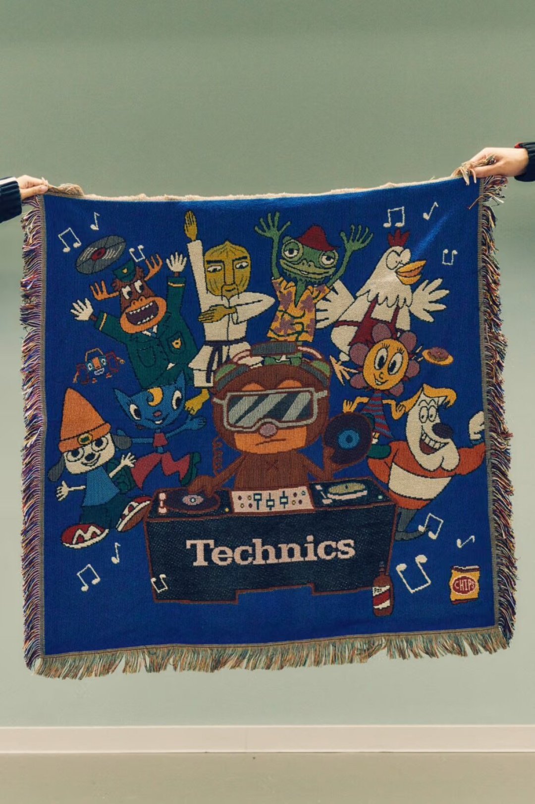 72件限量、对应1972年：Technics把唱盘做成了能穿的衣服