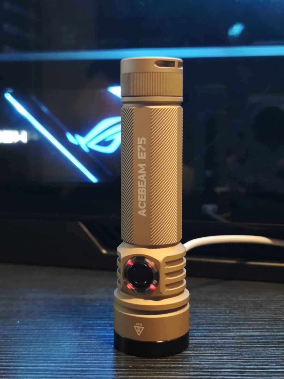 ACEBEAM E75 三个版本怎么选?高亮、高显、远射一次说清