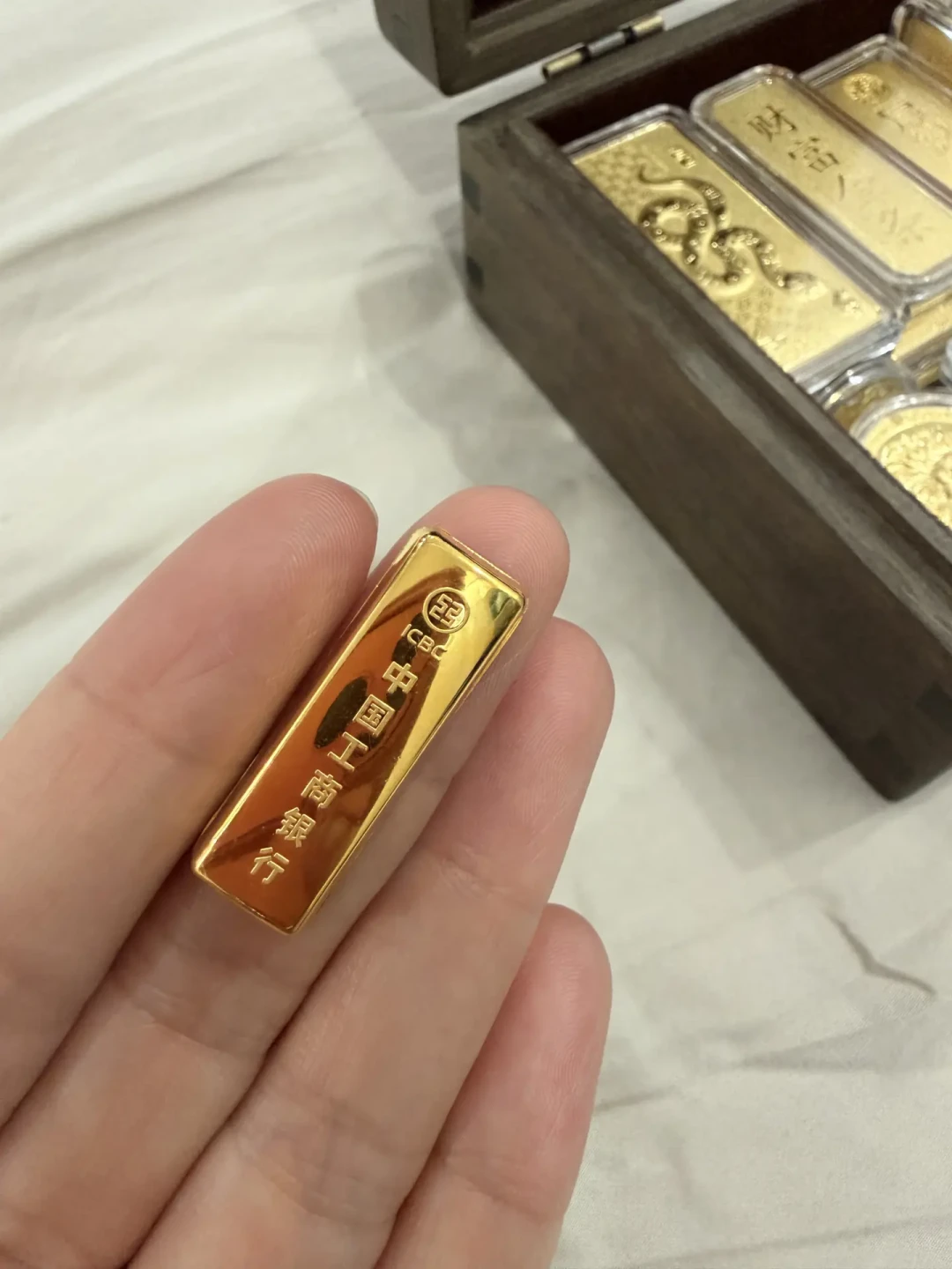 工行积存金买入0手续费,赎回0.5%和提金三关先算清