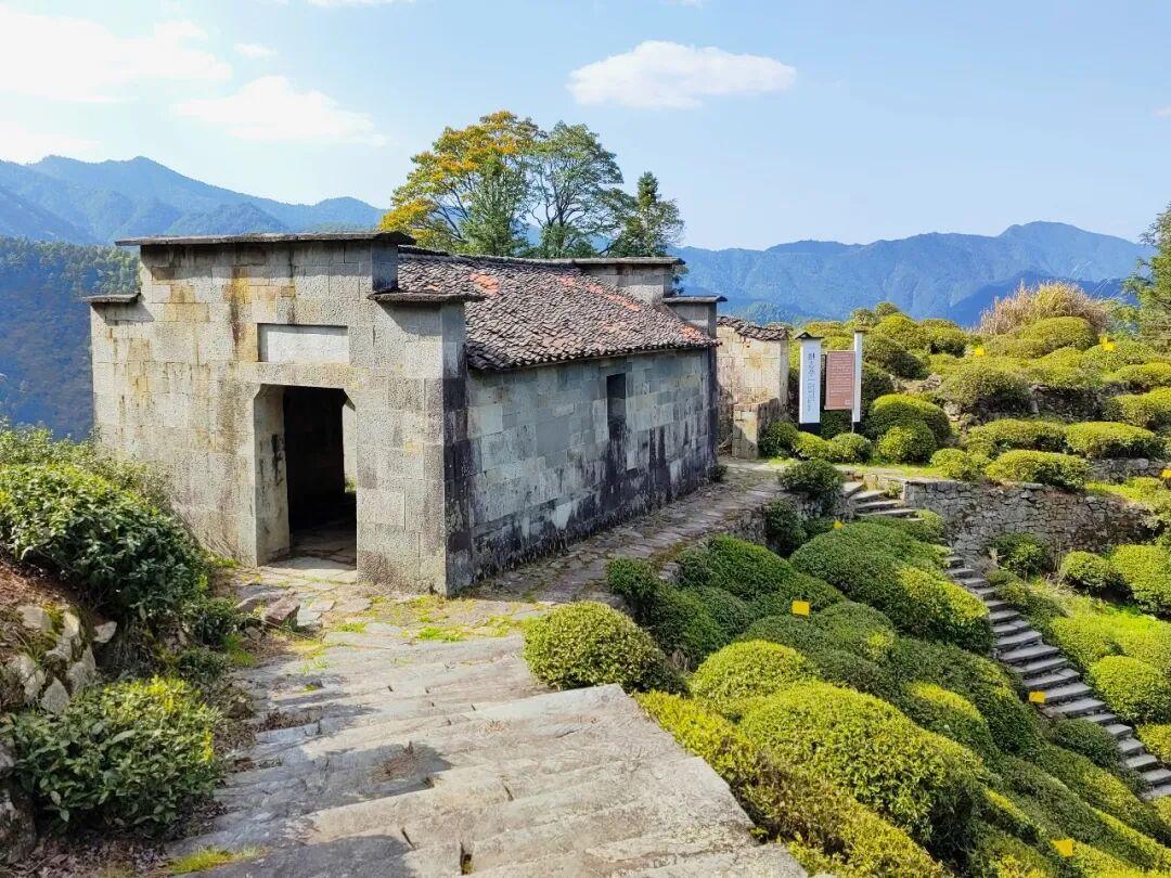 走完徽杭古道嫌