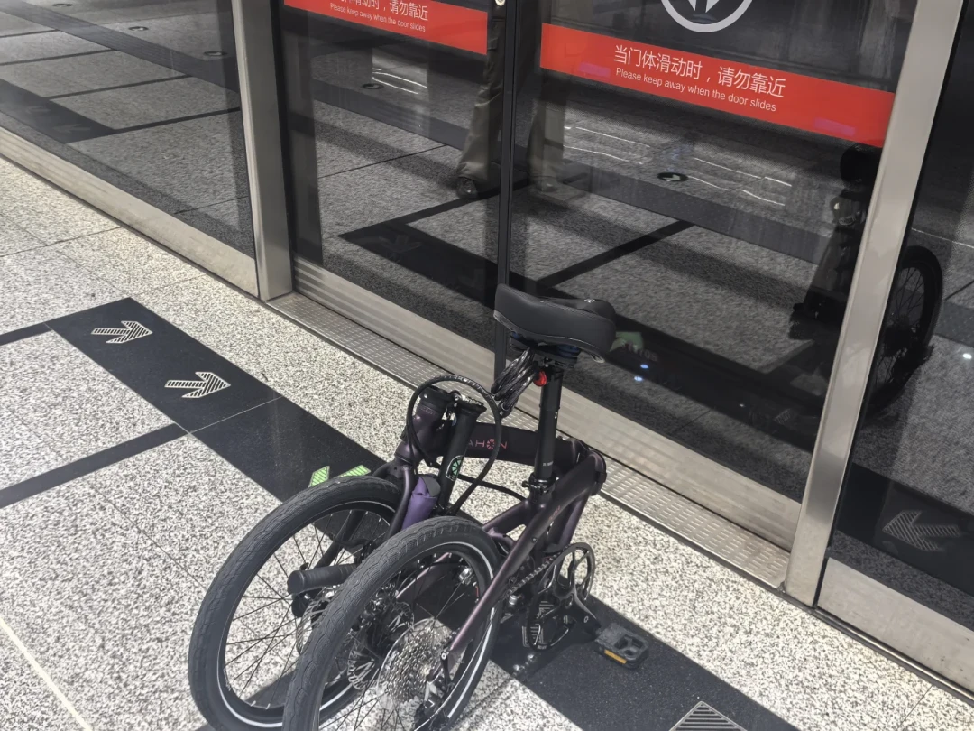 双11新燕鸥落地前,先补完防盗这课:二十多条折叠车丢车帖里的三种丢法、锁具组合与“眼锁”真相