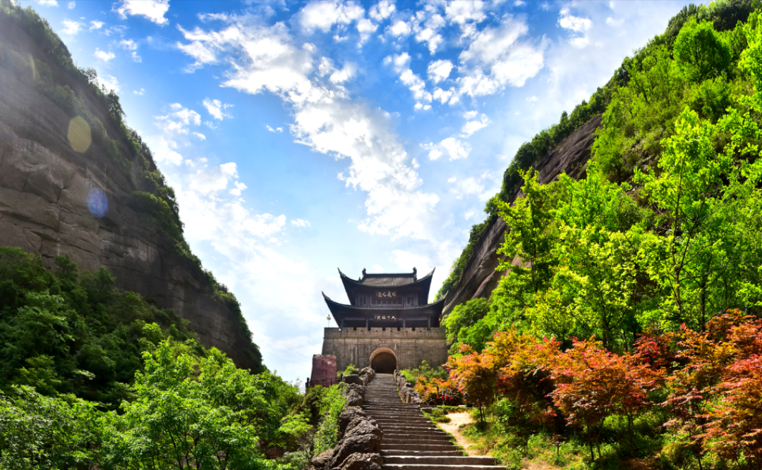 背《蜀道难》免票只是开场：这个秋天才算把古蜀道走对了
